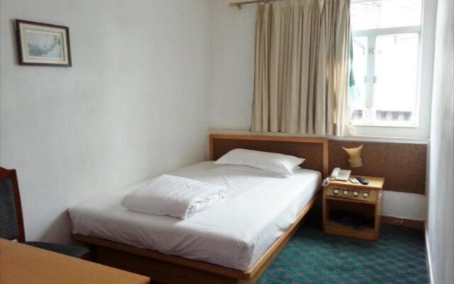 Man Va Hotel
