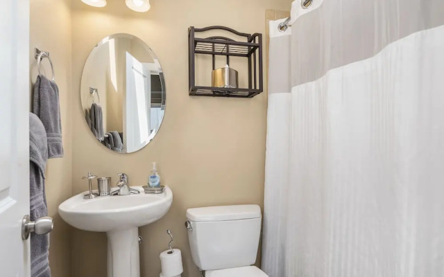 Seattle Vacation Home: Life's A Game