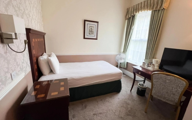 Manor of Groves Hotel, Golf & Health Club