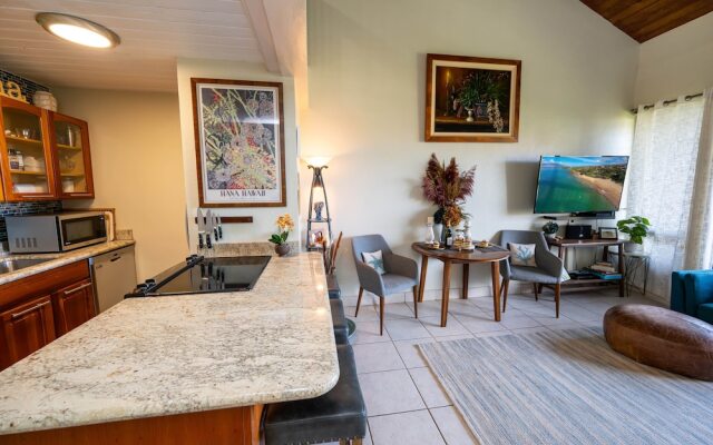 Maui Vistas #3419 2 Bedroom Condo by RedAwning