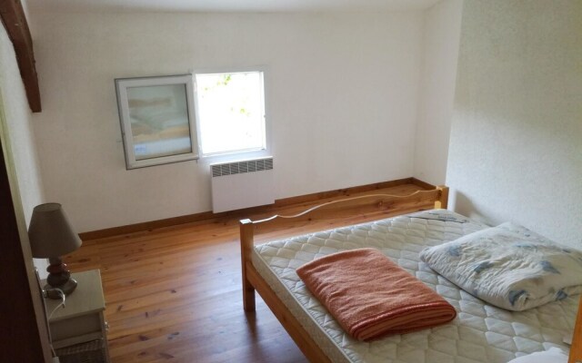 Apartment With 3 Bedrooms in Maillane, With Pool Access and Enclosed G