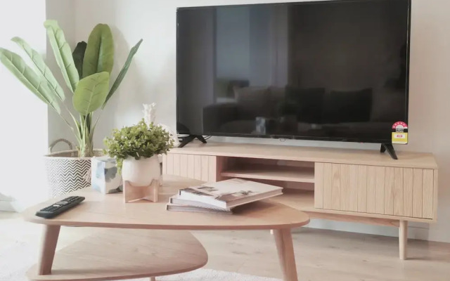 Brand New Lux 2 Bedroom Apartment