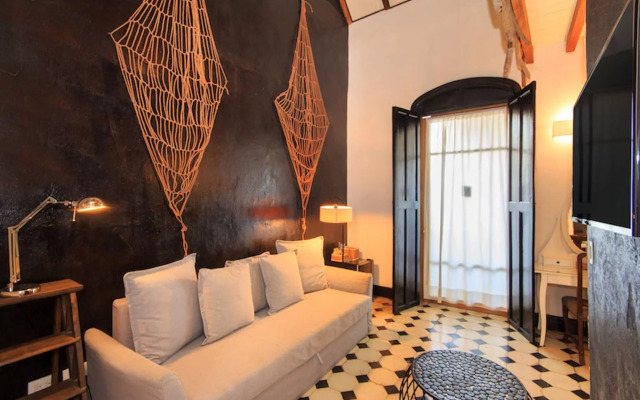 Hotel Casa Lola Deluxe Gallery