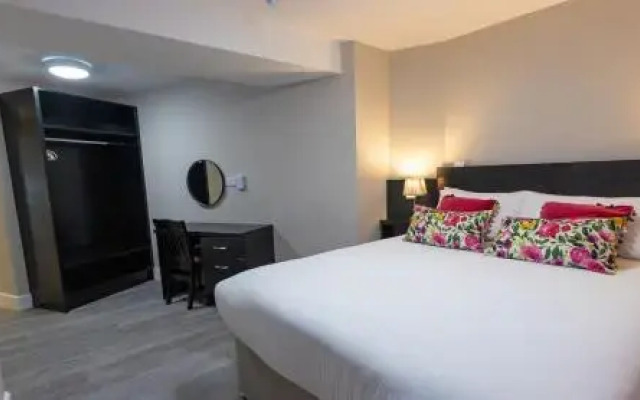 Behan's Horseshoe Bar & Restaurant