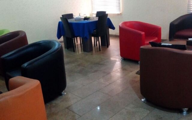 Laurintin Rose Hotel