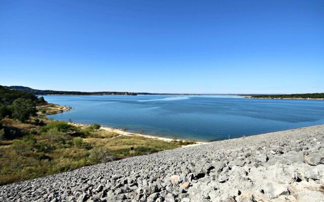 Texas Rose Lodge by RedAwning