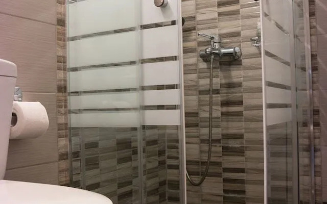 Alexandra Apartments