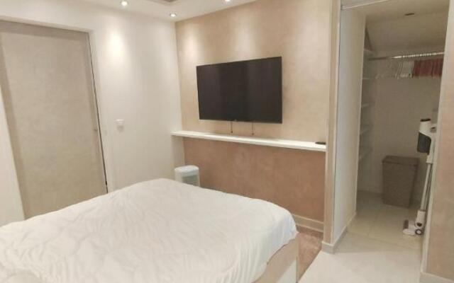 Superbe studio en bord du lac