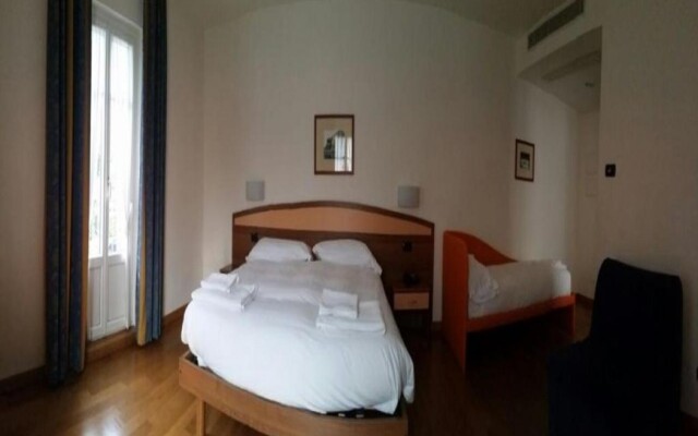 Hotel Lario