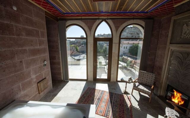 Foremanson Cave Hotel