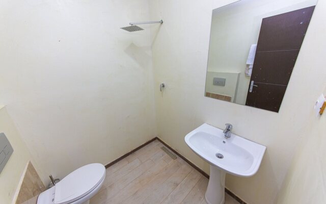Esal Hotel