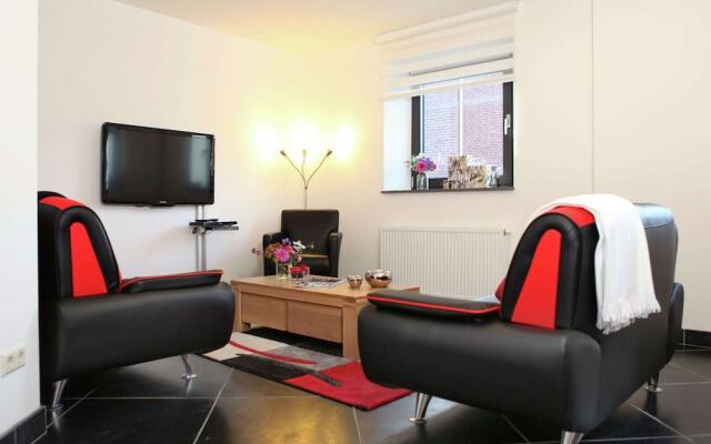 Holiday Home in Epen With Fenced Garden