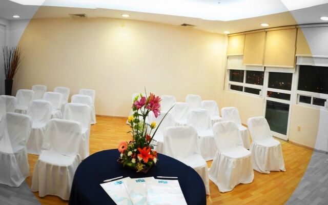 Ángeles Suites & Hotel