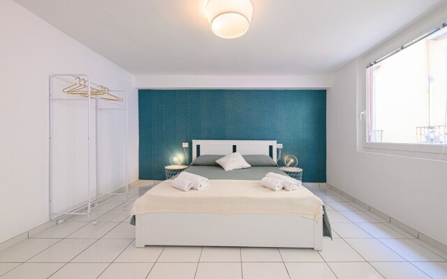 Via S Liborio - 6 Piano