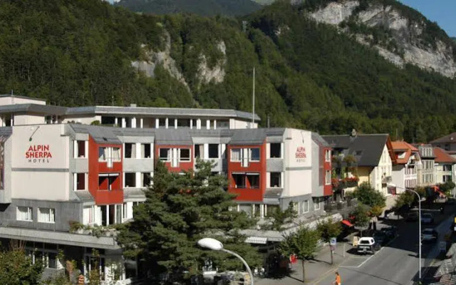 Alpin Sherpa Hotel