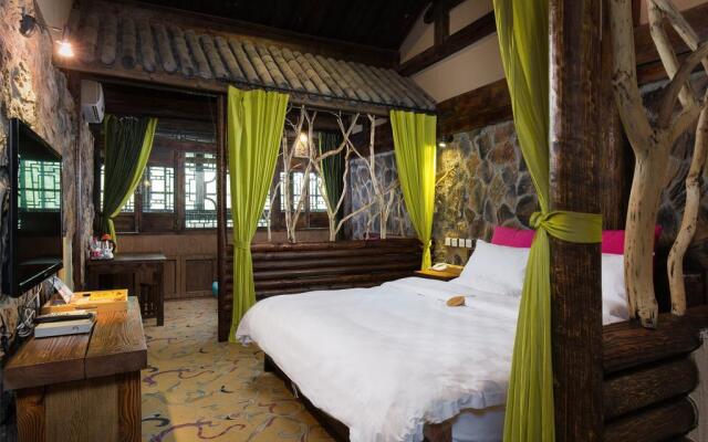 Blossom Hill Inn Lijiang