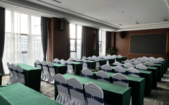 Vienna International Hotel Deng Zhou YingBinGuan