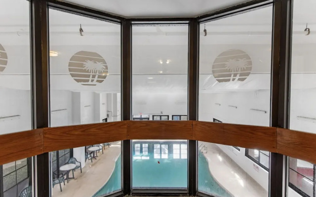 Newly Renovated Oceanfront 1BR Condo