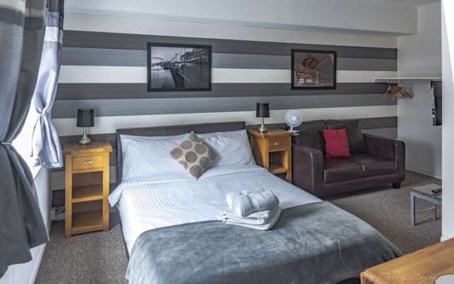 The Suite at Whitelane Lets