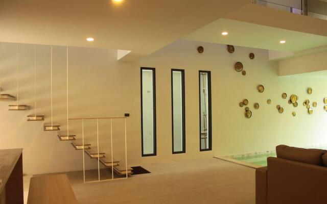 Pause Pool Villa by Replay