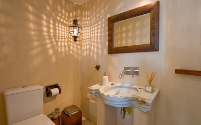 4-bedroom Cycladic Villa with Seaview