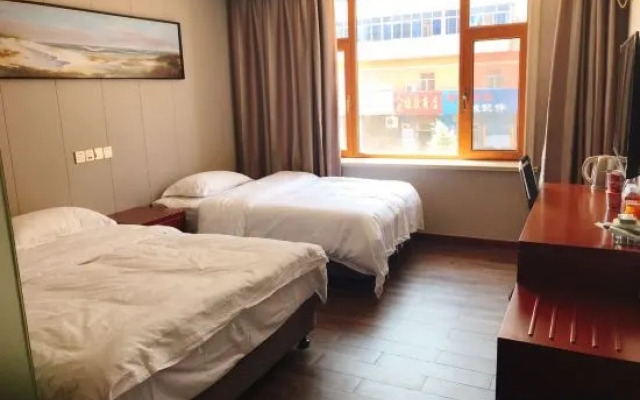Wuchang Zunxuan Business Hotel