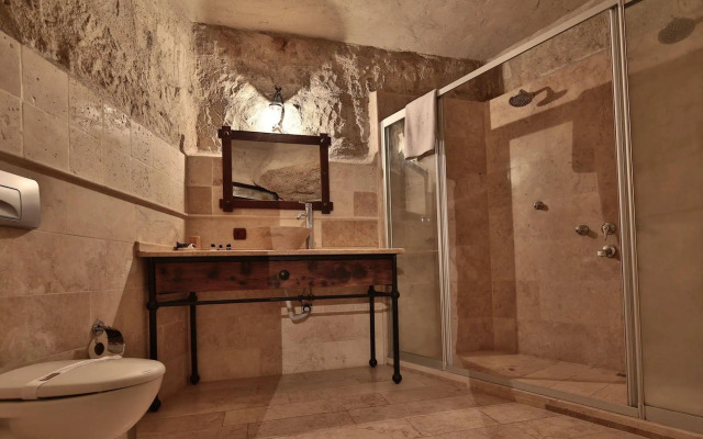 Chelebi Cave House