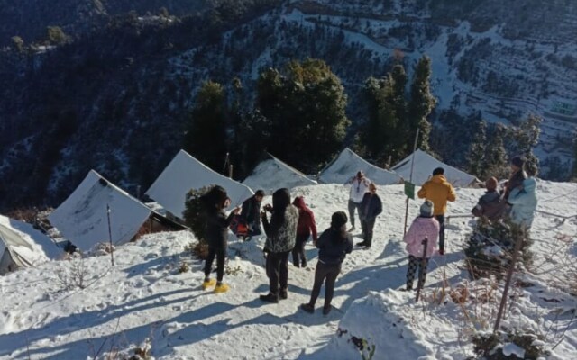 Camp Awara Dhanaulti