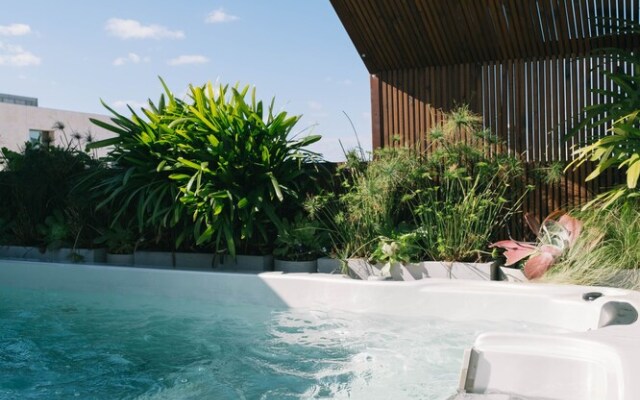 Luxury Penthouse&Private Roof and Pool