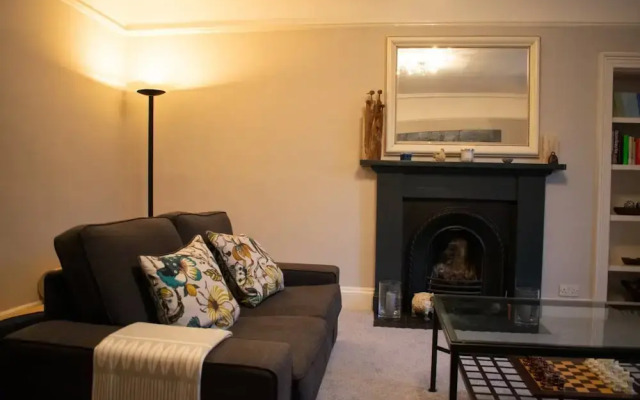 Homely and Traditional New Town Property-2 Bedroom