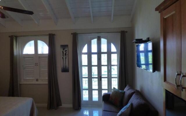 Beach Studio 30