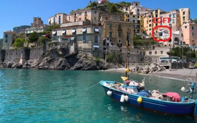 Amalfi Coast Seaside Tiny House x Solo Traveler