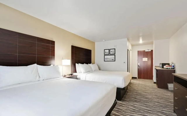 Cobblestone Hotel & Suites - Mosinee