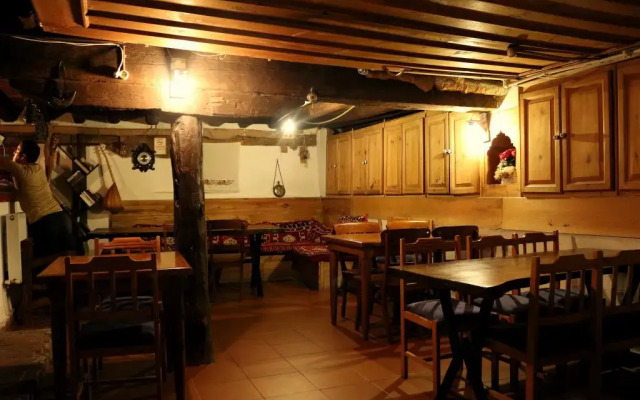 Ilk Konak Butik Otel