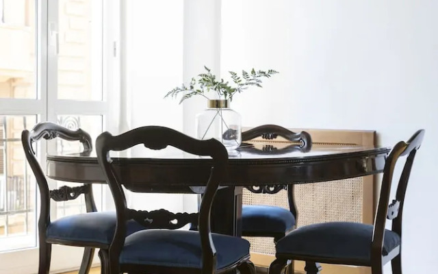 Elegant 3BR in Villa Borghese by Sonder