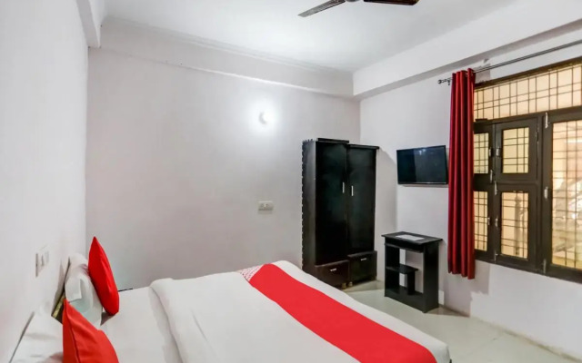 Oyo 84164 Nayra Residency(Grg2381)