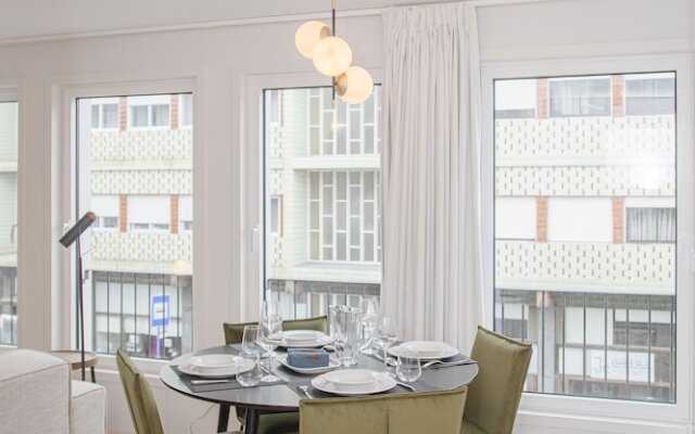 Liiiving - Modern & Glam Apartment M