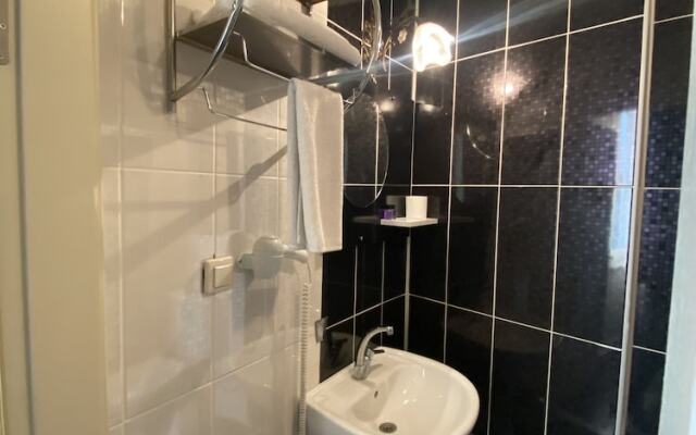 Old City Hotel  28 Room