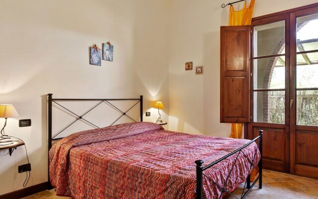 Alluring Holiday Home in Chianni With Swimming Pool