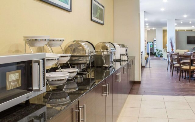 MainStay Suites Lincoln University Area