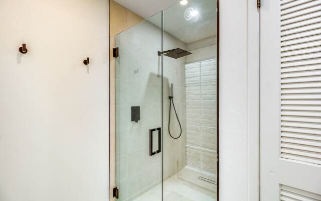 Tucson Vacation Rental w/ Patios & Pool Access!