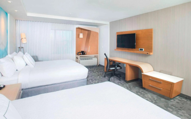 Courtyard by Marriott Redwood City