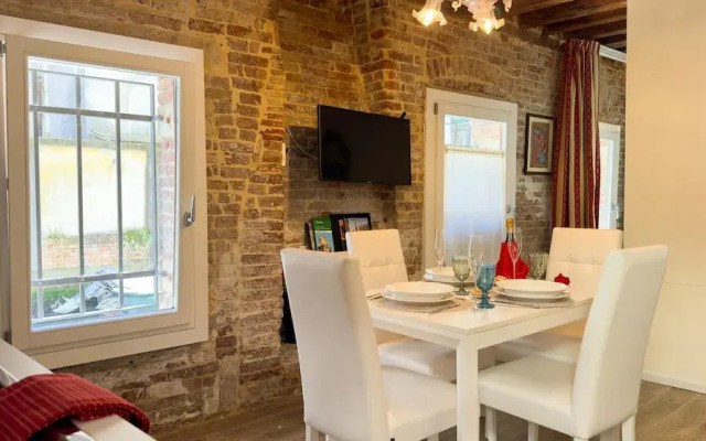 Graceful Venice Barnaba Suite