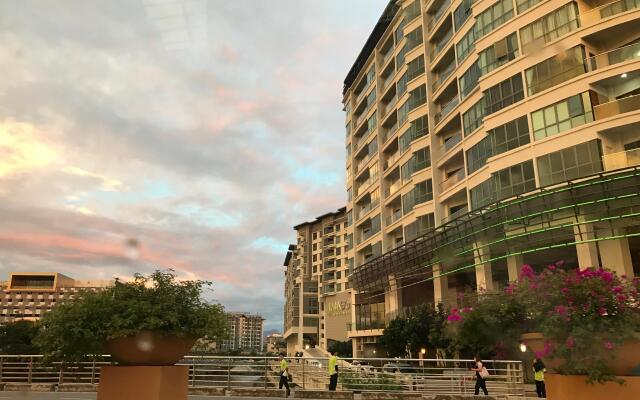 Sunset & Seaview Vacation Condo City Centre @ IMAGO Shopping Mall