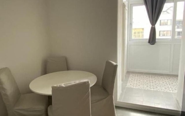 Bari LandLord 242