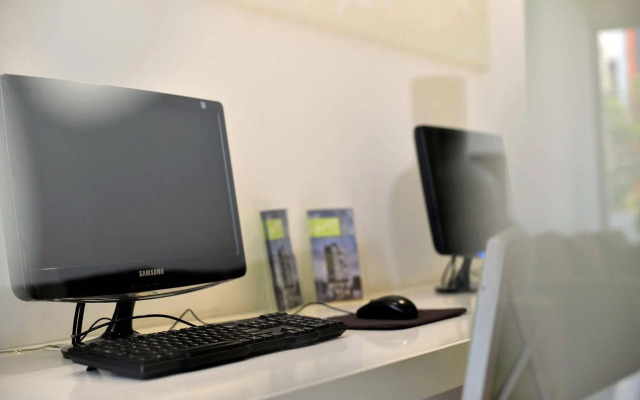 Whiz Hotel Pemuda Semarang