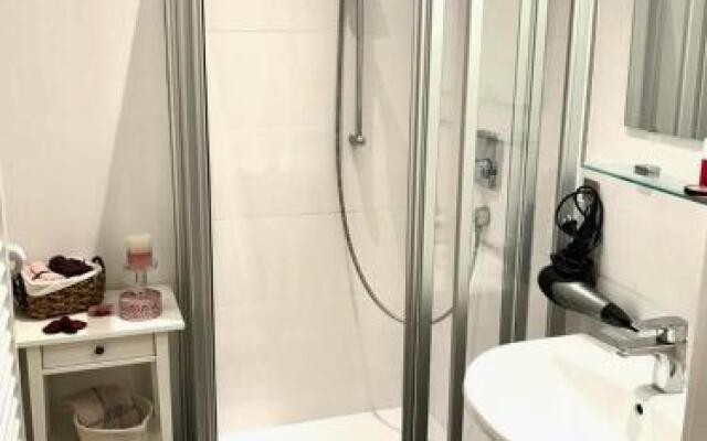Golden Gapa Central Family Apartment 28