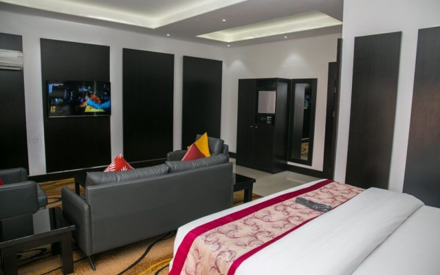 Carlton Gate Hotel Festac