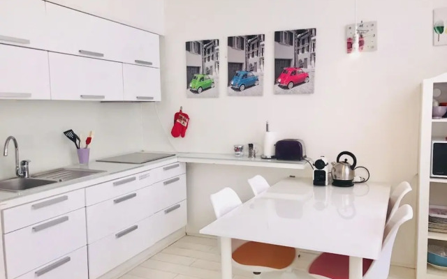 ALC - JJ17S2 - 9 min PALAIS AND BEACHES