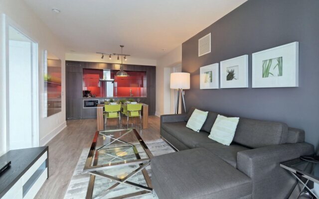 300 Front Street West Signature Collection